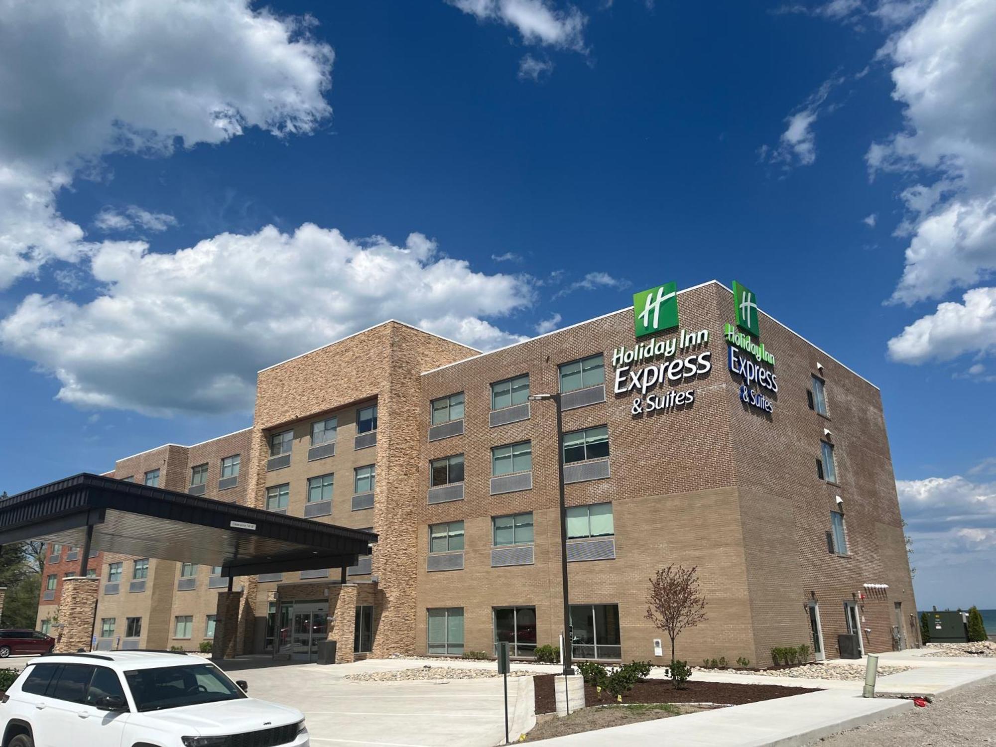 Holiday Inn Express & Suites Oscoda By Ihg Екстер'єр фото