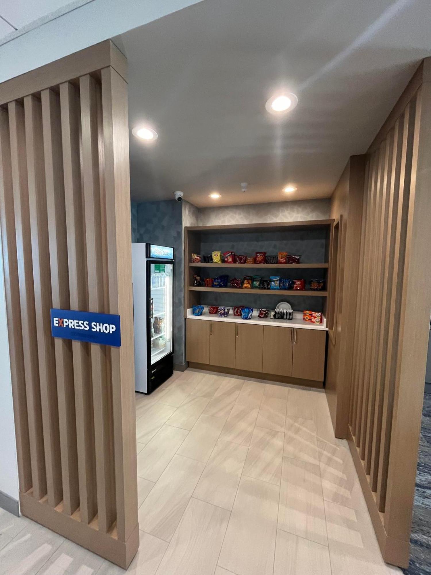 Holiday Inn Express & Suites Oscoda By Ihg Екстер'єр фото
