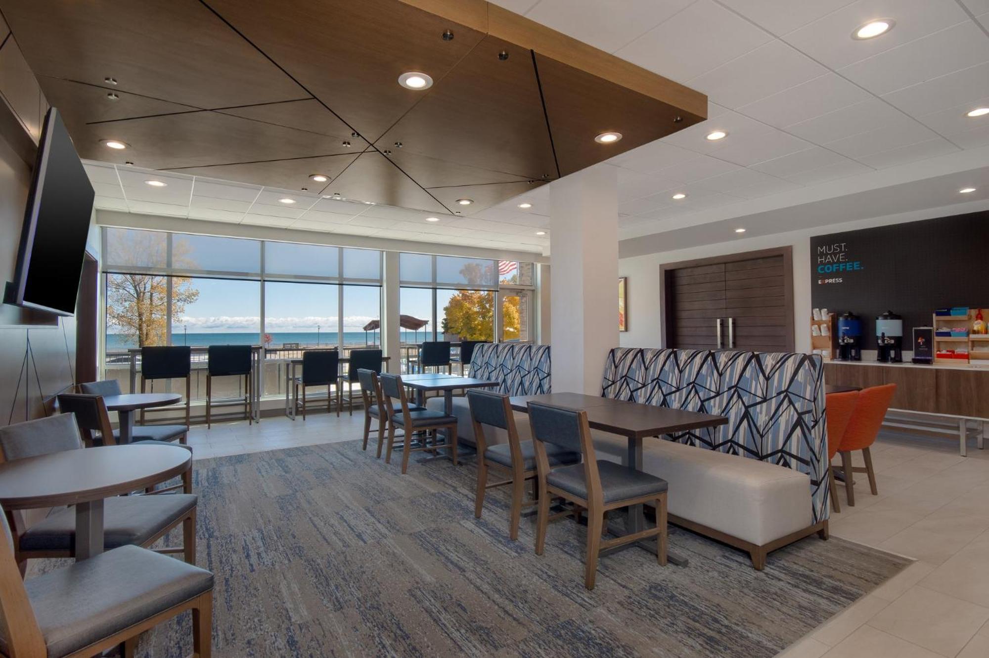 Holiday Inn Express & Suites Oscoda By Ihg Екстер'єр фото